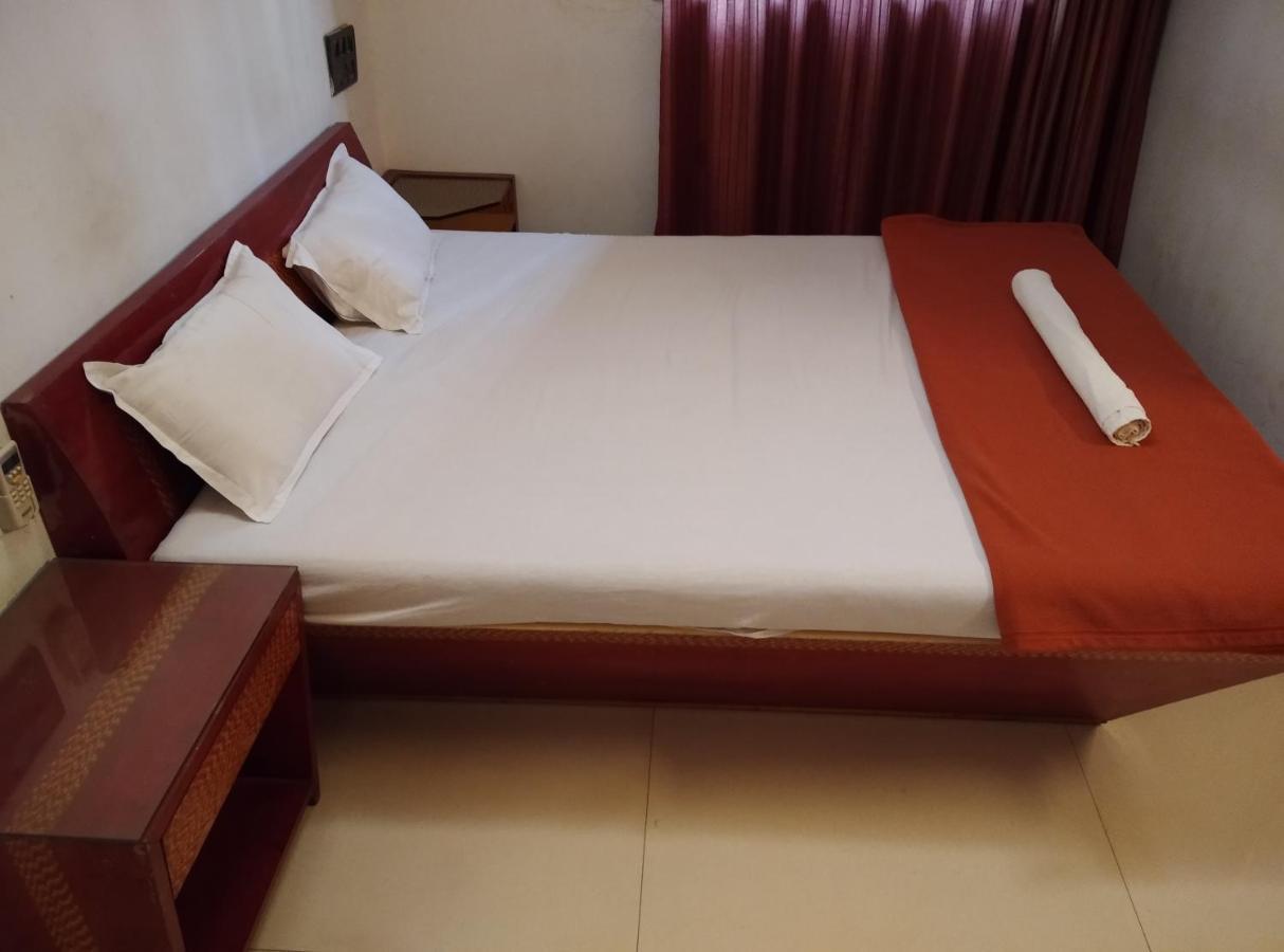 Agrawal Bhavan Budget Stay Only For Indians Mumbai Eksteriør bilde