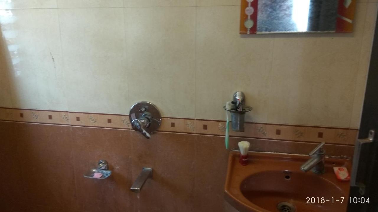 Agrawal Bhavan Budget Stay Only For Indians Mumbai Eksteriør bilde