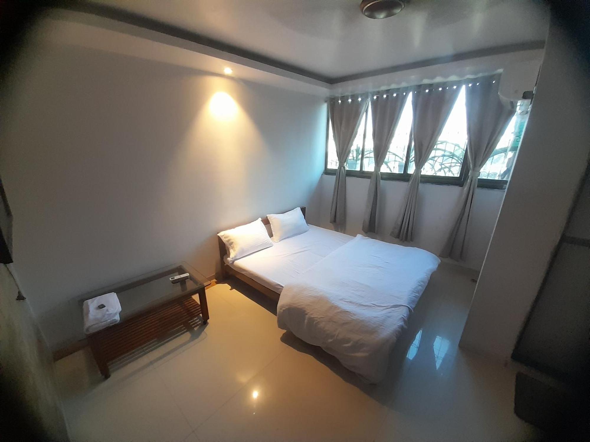 Agrawal Bhavan Budget Stay Only For Indians Mumbai Eksteriør bilde
