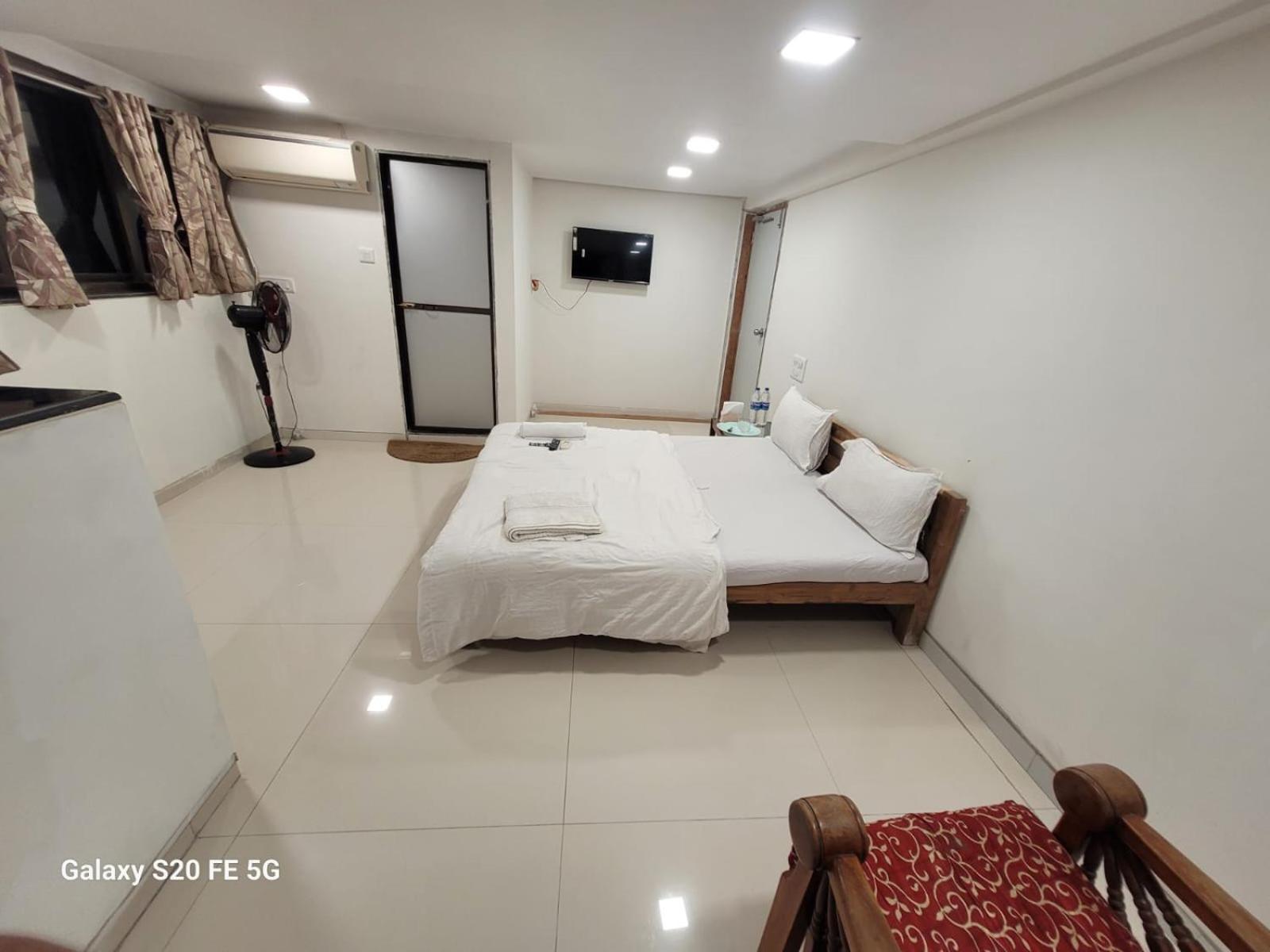 Agrawal Bhavan Budget Stay Only For Indians Mumbai Eksteriør bilde
